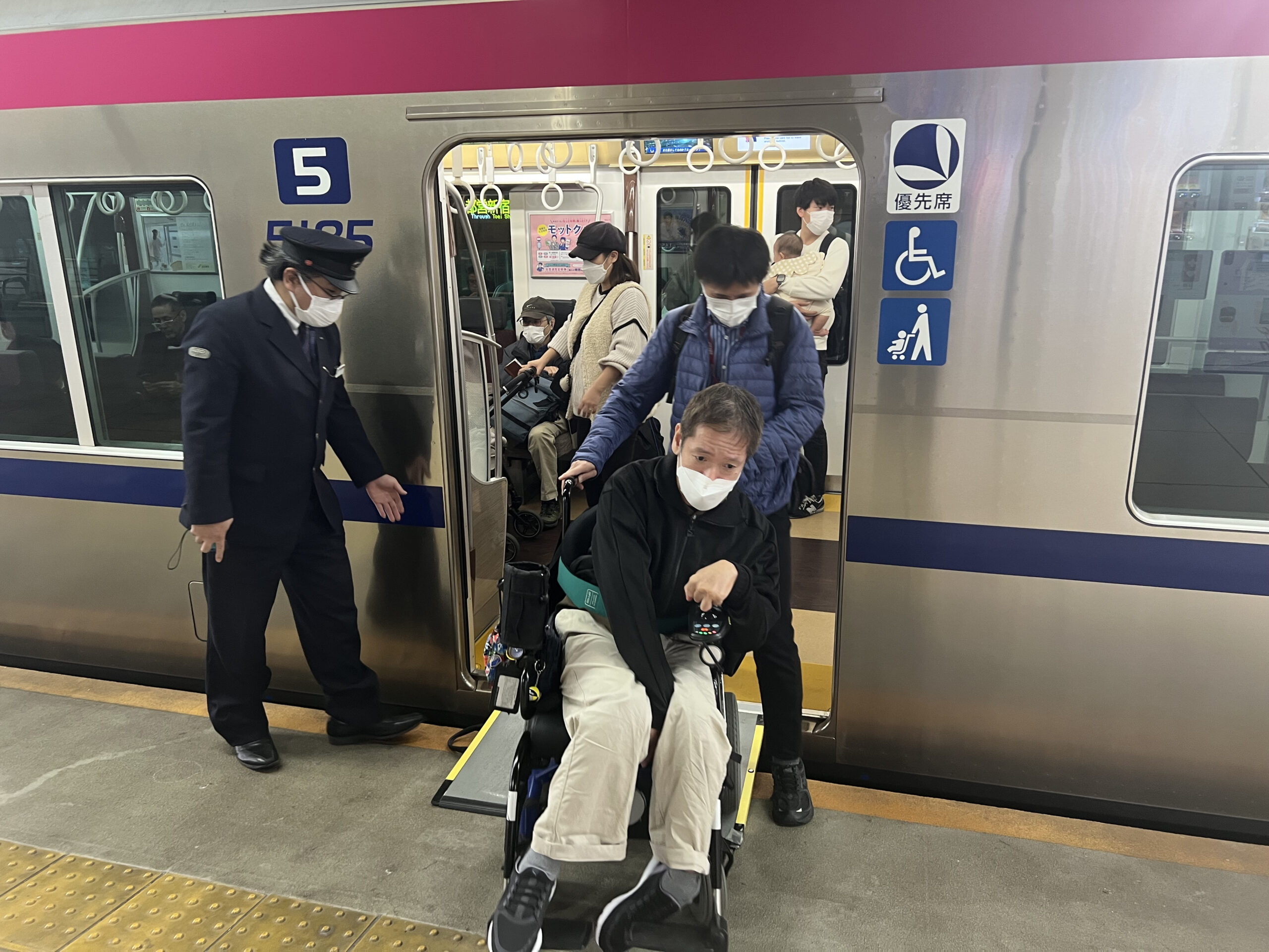 本間さん出社の様子