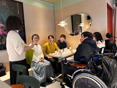 対面サロンの様子