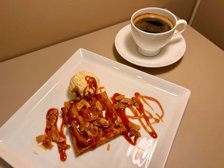 焼きたてのアップルパイ